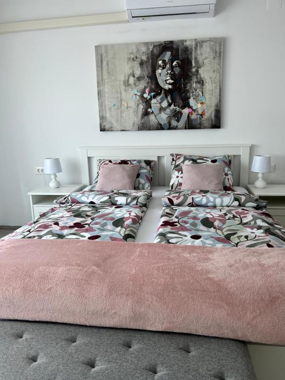 Apartman L, SELF CHECK IN, FREE PARKING - Bed and Breakfast Karlovac