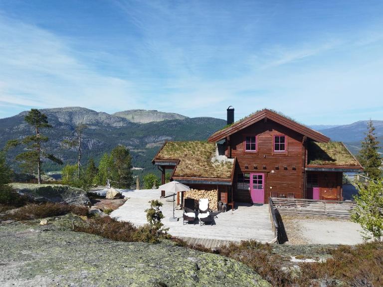Weitblicken - Cosy Holiday Home with stunning views - Bed and Breakfast Vrådal