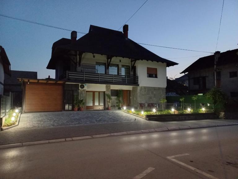 BB Sima 1 - Ferienwohnung Bajina Bašta