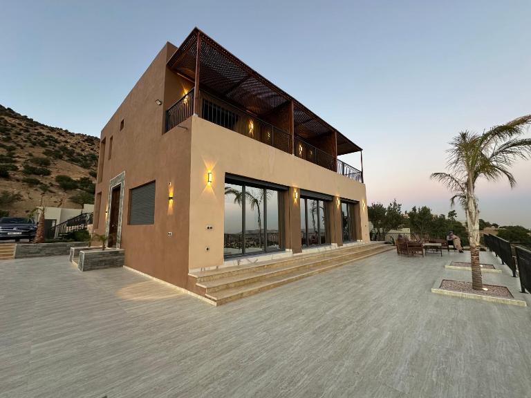 Villa de Luxe Tabaktoukt Agadir 6 SUITES FAMILLE UNIQUEMENT - Bed and Breakfast Oulad ’Akkou