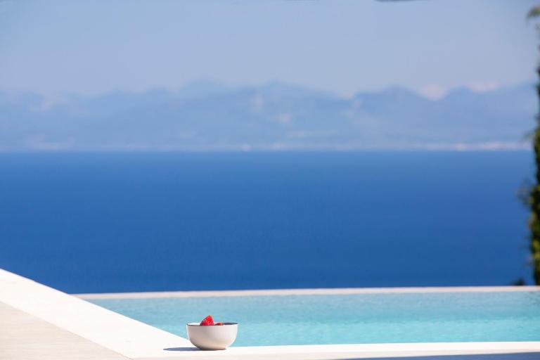 Ilania Luxury Villas - B&B Tsoukaládhes