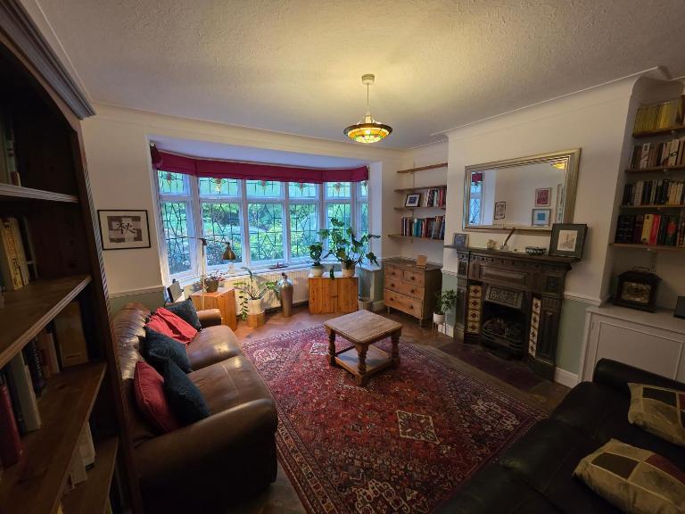 Peaceful 3-Bed Retreat by Epping Forest Chingford - B&B Woodford Green