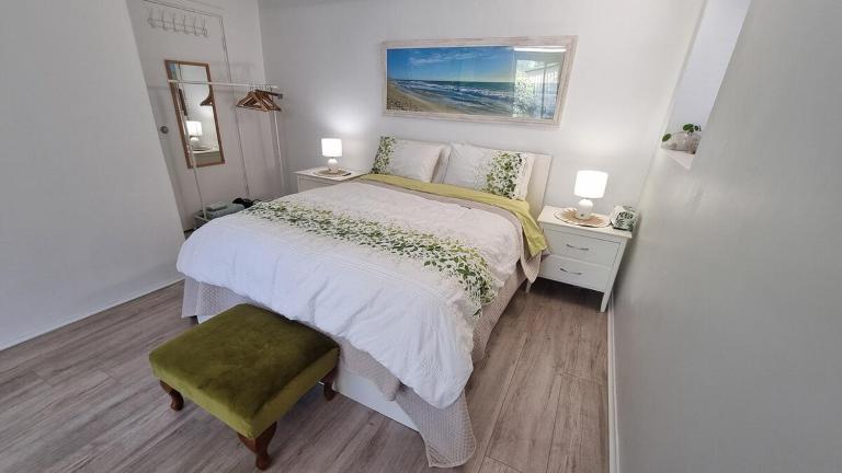 Scarborough Beach Getaway, Private apartment - B&B Perth