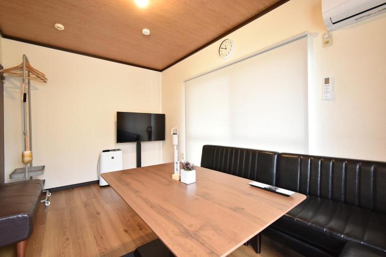 Long-term stays welcome! Entirely private rental townhouse for up to 4 people, 17 minutes walk from station, 45 minutes direct to Tokyo - B&B Ageo