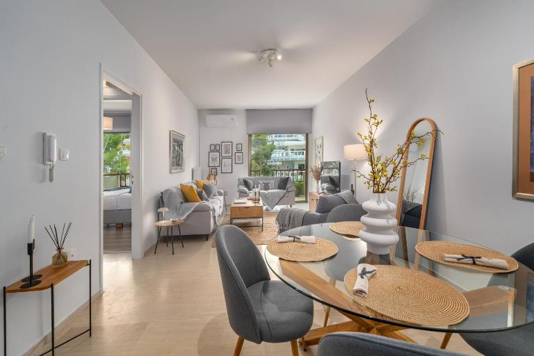 The rock view apartment - B&B Athens