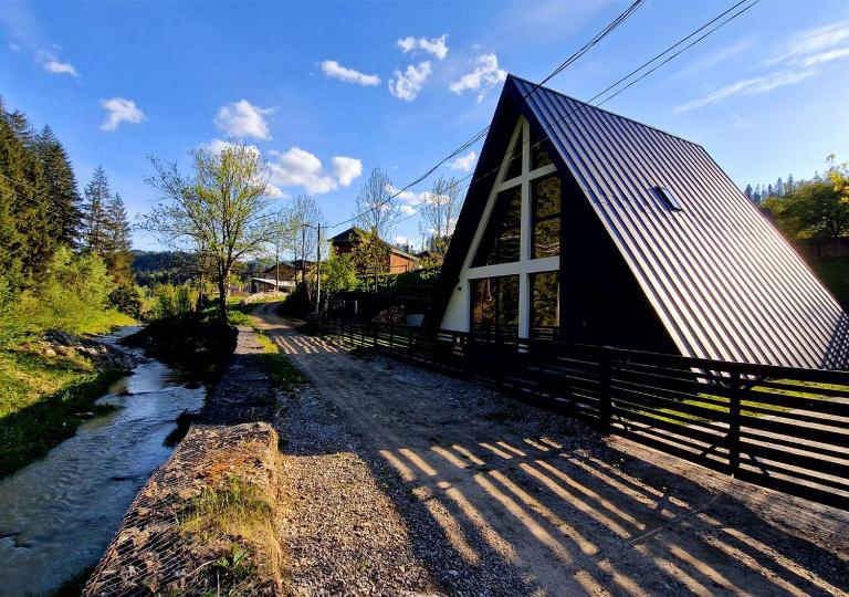Gloriosa Chalet - B&B Voroneţ