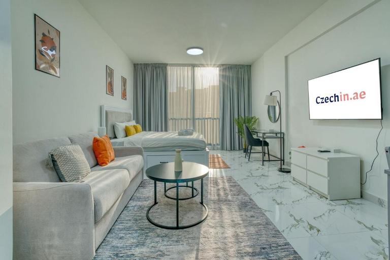Chic Studio with Lagoon Views Walk Beach and Golf - Bed and Breakfast Ras Al Khaimah