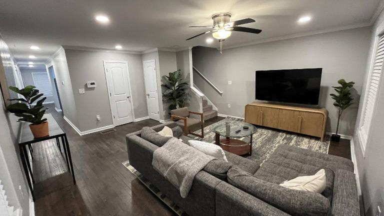 Stylish 4BR Near ATL Attractions - B&B Atlanta