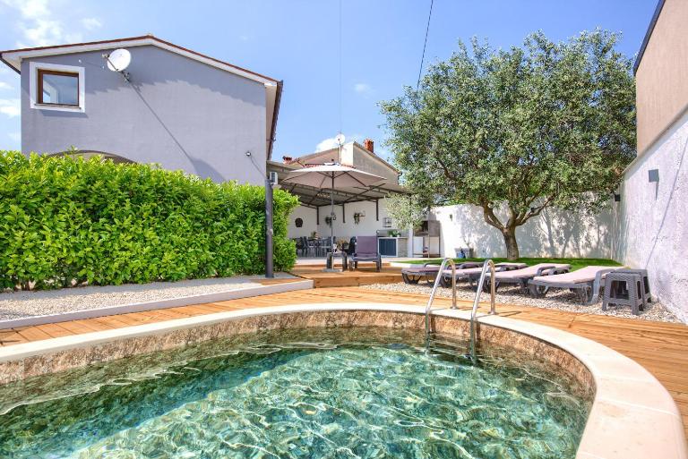 Holiday House Ulika near Pula - Pet Friendly - Chambres d'hôtes Marčana