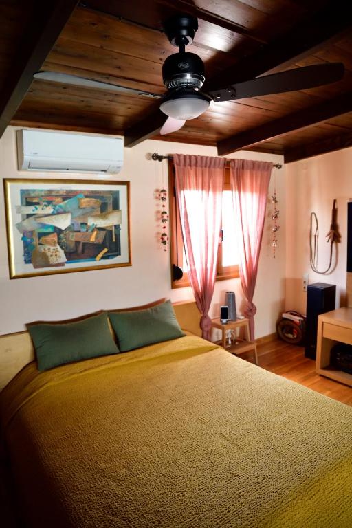 Panoramic deluxe penthouse - B&B Thérissos