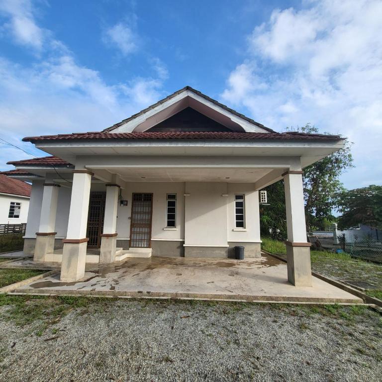 Zamrud D'Desa Bayu - B&B Marang