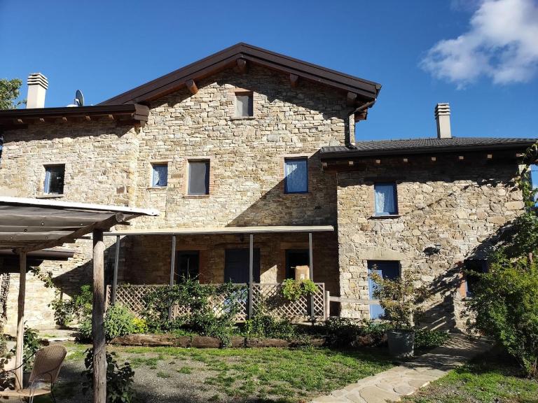 Momo 1741 - 4BR Historic stone house in the Apennines - Ferienwohnung San Martino