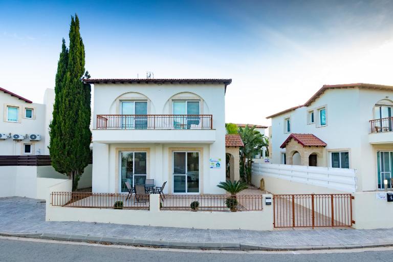 Villa Rosita - B&B Paralímni