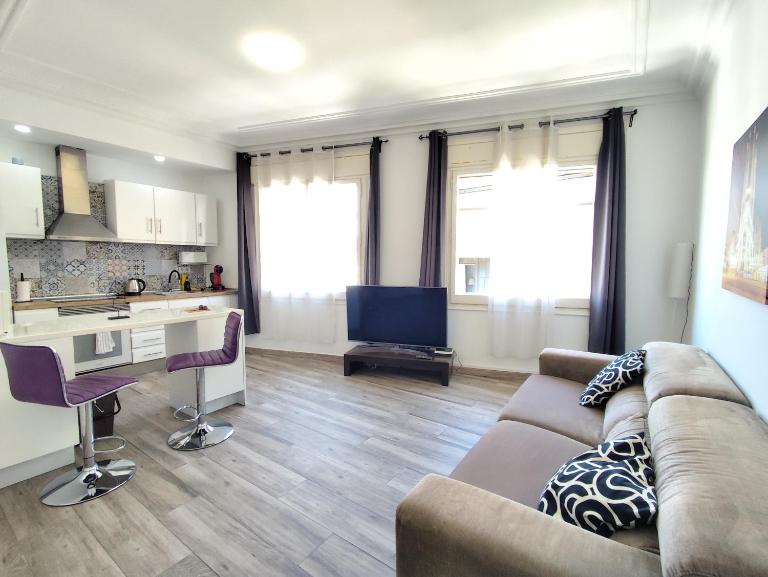 Enjoy this apartment, with two bedrooms - B&B Sant Adrià de Besòs