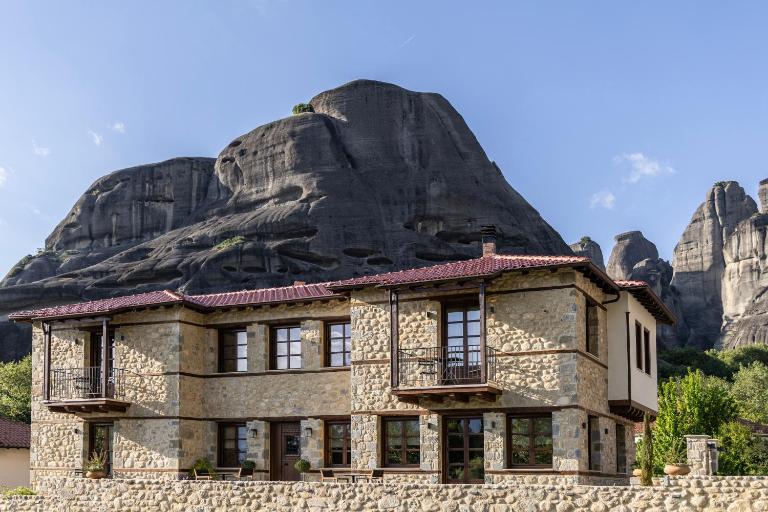 Monés - B&B Kastraki