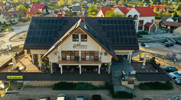 Szklarnia Restauracja i Pokoje Gościnne - Ferienwohnung Swornegacie