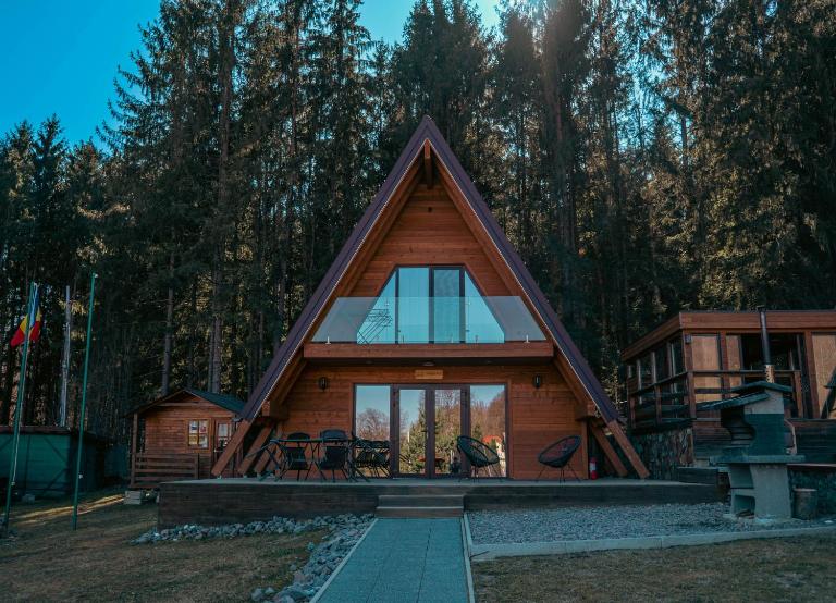 Green Property - B&B Dofteana