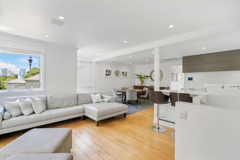 The Villa on Anglesea - B&B Auckland
