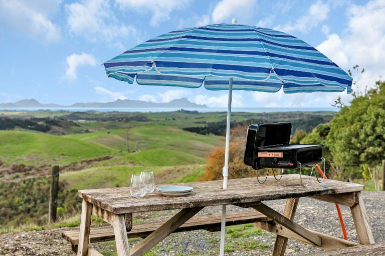 Tui Cottage - Waipu Holiday Retreat - Bed and Breakfast Waipu