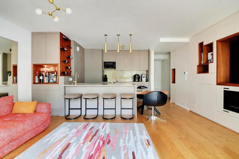Giulia Prestige, appartement avec Terrasse Luxe & Confort aux Portes de Paris - B&B Clichy