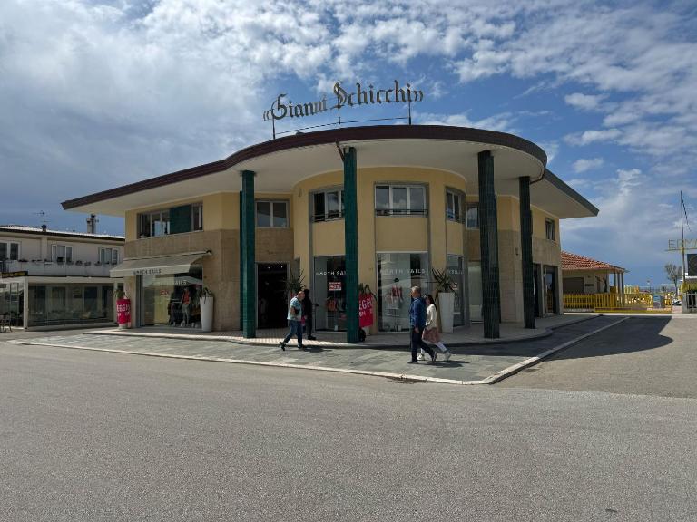Intero Appartamento sul mare Passeggiata Viareggio - B&B Viareggio