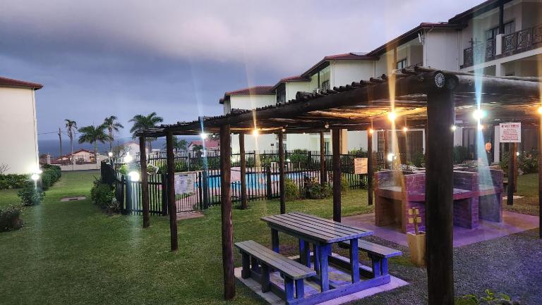 Topanga 17 - B&B Uvongo Beach