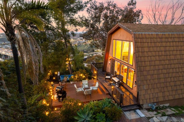The SeaBarn Vista Views, Hot Tub and Stargazing - B&B San Diego