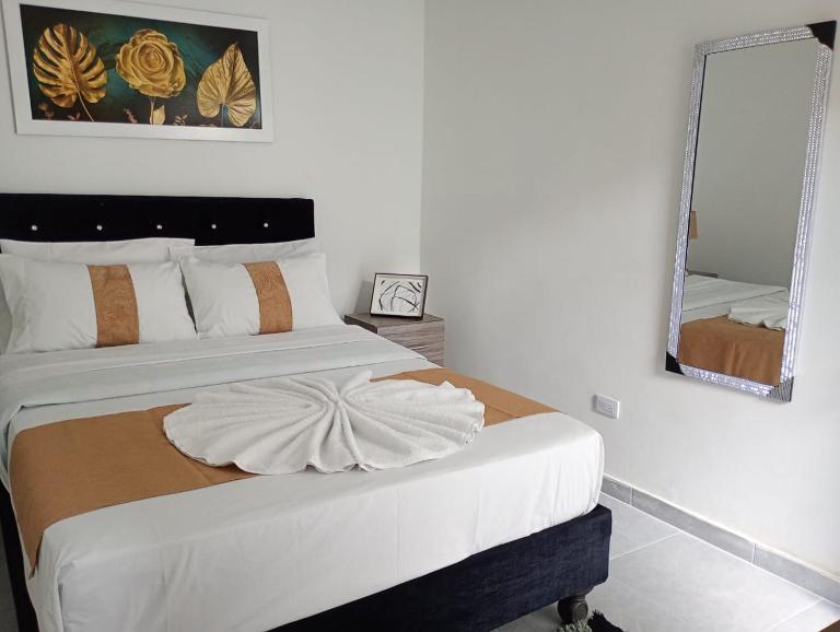 HABITACION SMART - baño semiprivado - Ferienwohnung Cali