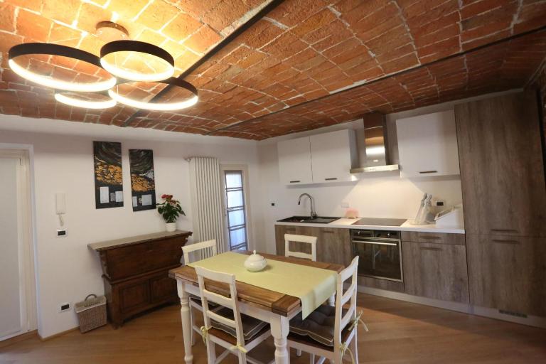 Alba sui Tetti apartment - Chambres d'hôtes Alba