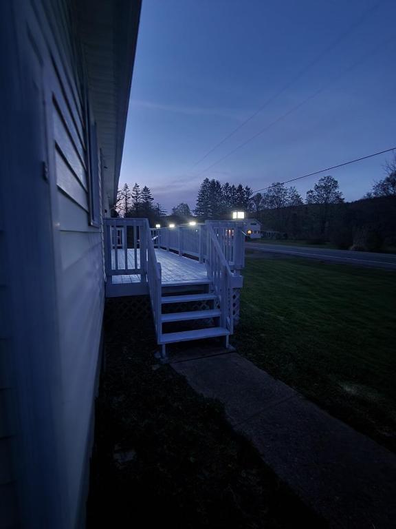 2BR in Peaceful Country Near Ithaca - B&B Willseyville