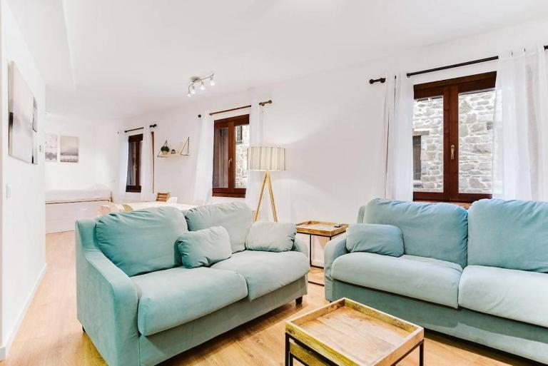 Edelweiss by Cardi Suites - B&B El Pueyo de Jaca