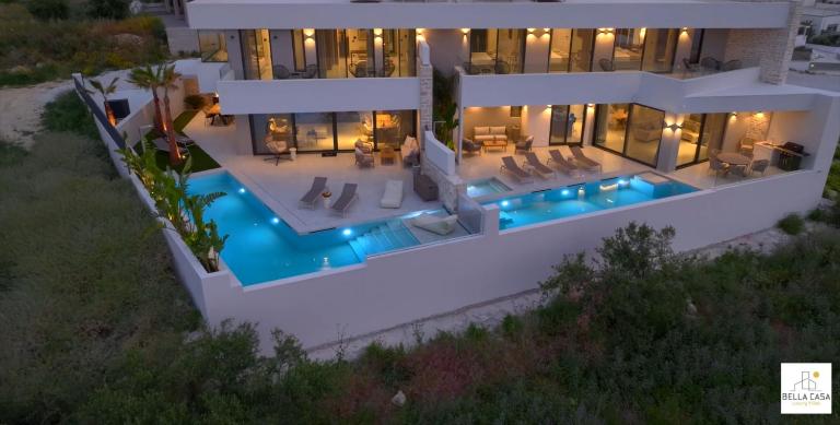 Bella Casa - Newly Built Designer Villa - Bed and Breakfast Kalyves