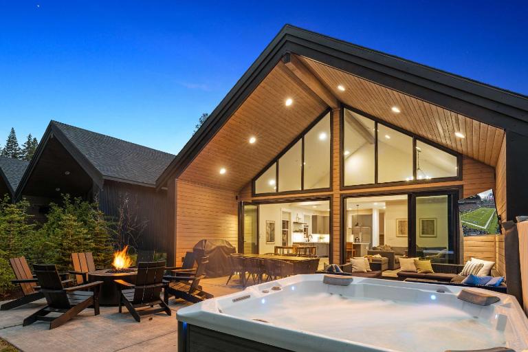 Panorama Pines in Suncadia- Hot Tub, BBQ, Firepit, Outdoor Seating, Fully Equipped Kitchen, Smart TVs, Hi-speed Wi-Fi - B&B Cle Elum