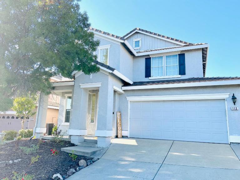 Huge Home near Old Folsom Pet & Family Friendly - B&B Folsom