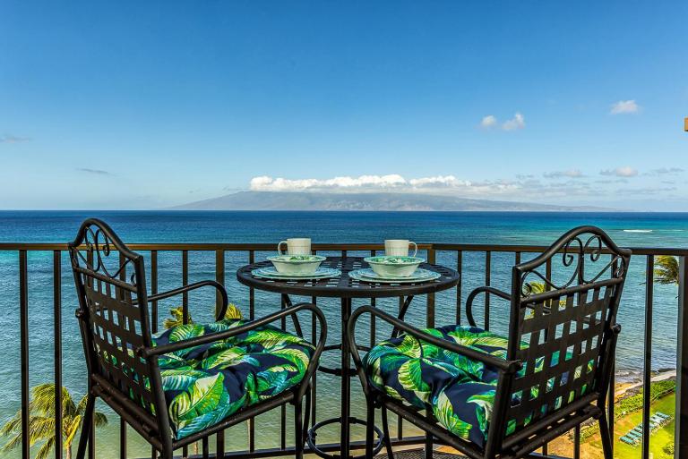Valley Isle 1004 by Coldwell Banker Island Vacations - Bed and Breakfast Kahana