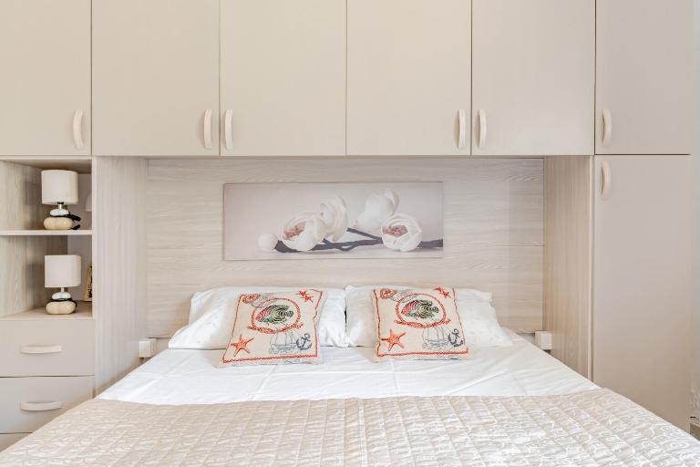 Alba sul mare-Appartamento a 270 M dal mare - Ferienwohnung Casa Santa