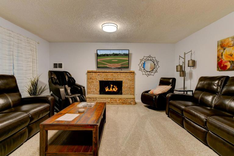 Modern Luxuries in a Quiet Convenient Location - B&B Vancouver
