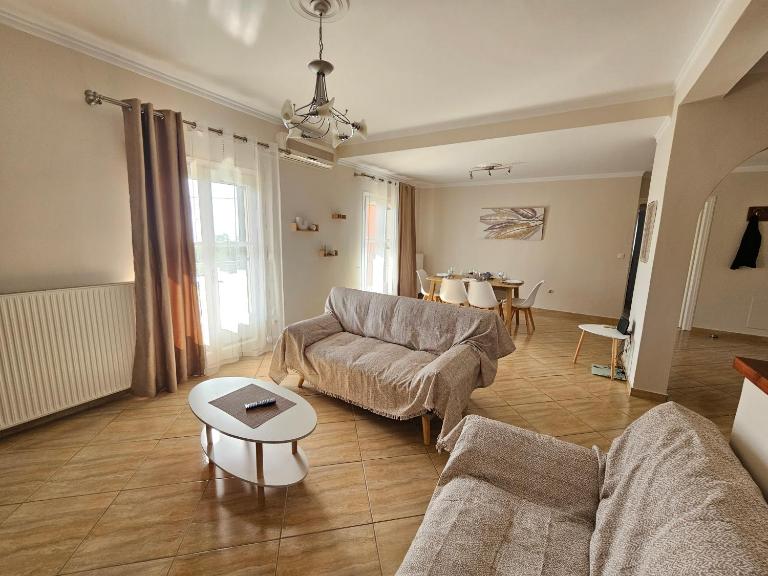 Sylvia's Sweet Home - Ferienwohnung Káto Korakiána