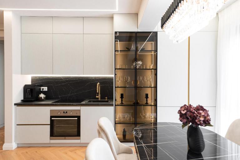 Luxe Apartment - NEO TOWER - Chambres d'hôtes Suceava