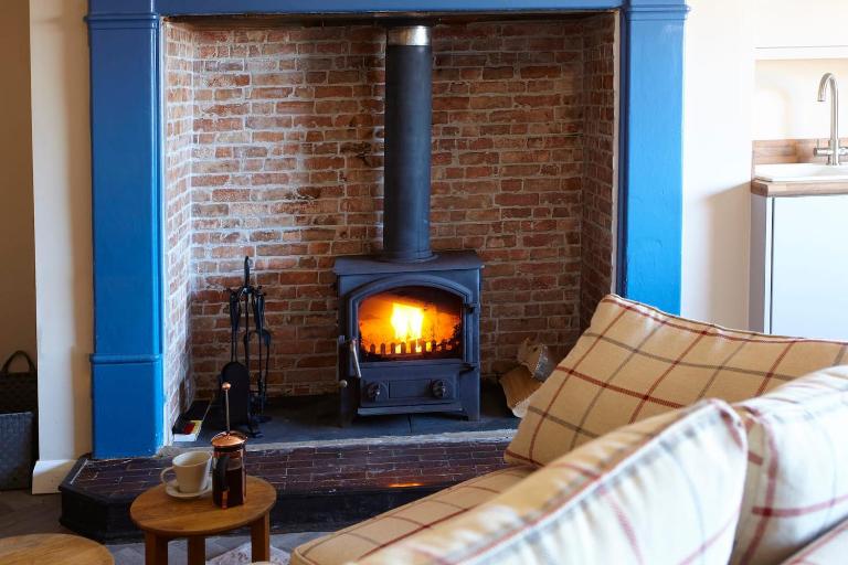 The Annex, stunning Abbey Views across the fields - B&B Whitby