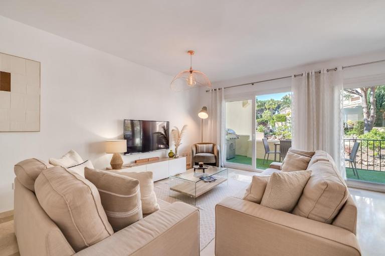 New spacious townhouse in Marbella - Chambres d'hôtes Marbella