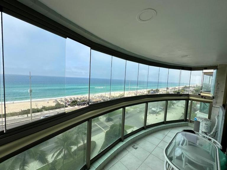 Horizonte Azul - Apartamento Frente Mar no Royal Barra - B&B Río de Janeiro