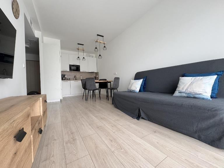 Apartament Mika Let's Sea 73 Tuż przy plaży, klimatyzacja, basen - B&B Gąski
