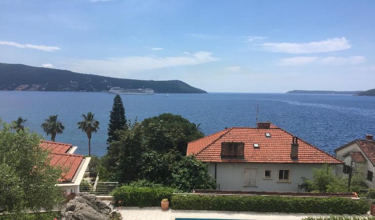 Boka view Heritage Apartment - Ferienwohnung Herceg Novi