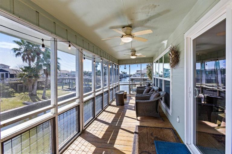 Dock Holiday: A Retreat That’s Always in Season! - B&B Galveston