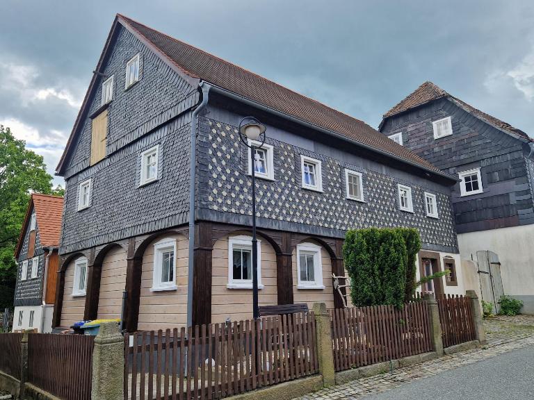 Haus Emma, im Herzen der Oberlausitz , Ideal für Familien, Gruppen, Geschäftsreisende, ein komplettes Haus mit vielen Ausflugszielen in der Nähe für Aktivurlaub und Erholungsurlaub - B&B Obercunnersdorf
