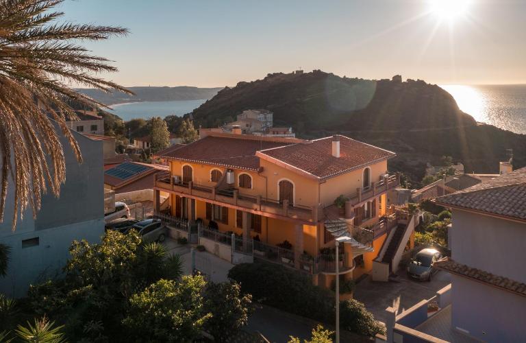 Red Sunset - B&B Nebida
