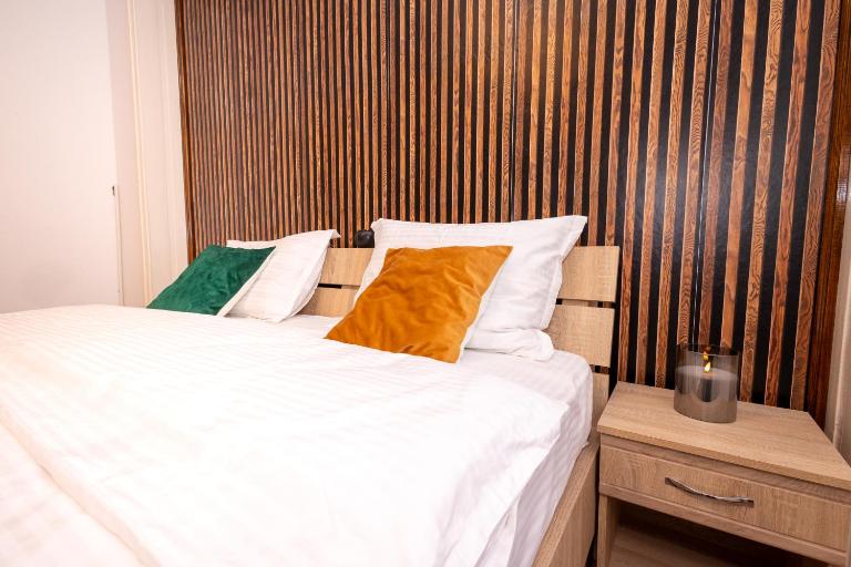 Casa Walter Ultracentral - Terasă Privată - B&B Curtea de Argeş