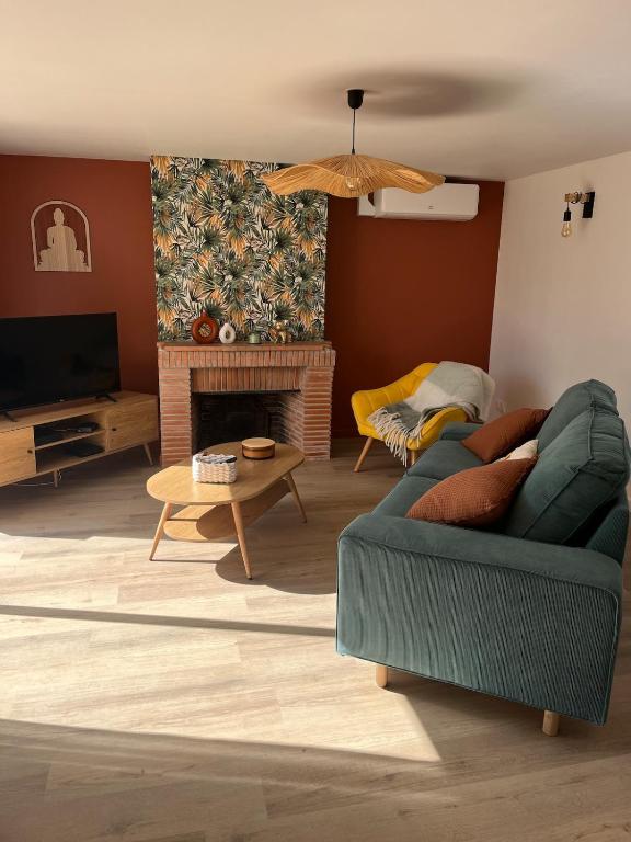 Chez Colette- Maison avec jardin - B&B Acquigny