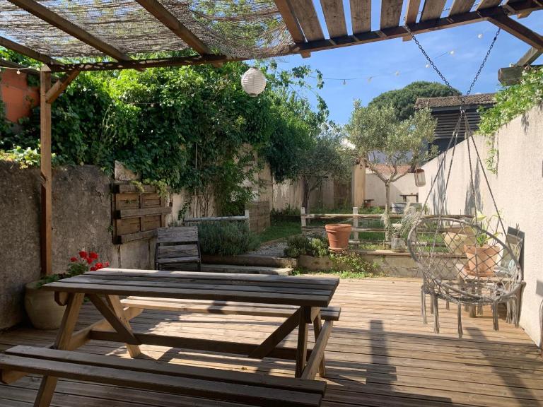 La maison de Marie - Jardin arboré - Garage privatif - Netflix - B&B Carcasona